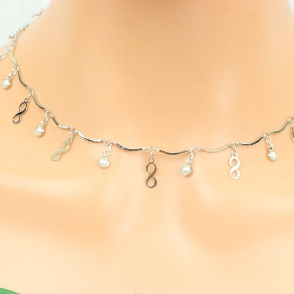 "Minimalist & Elegant Necklace Chain – Perfect for Women & Girls | UNVRC1018 - Picture 2 of 10